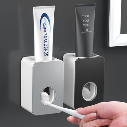 Distributeur automatique de dentifrice